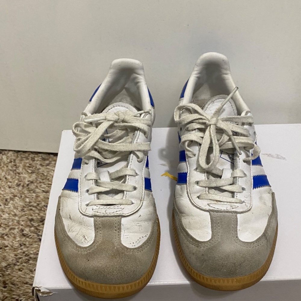 *****SOLD*****Adidas Samba Size 6 1/2 Women”s  Classic White  Sneakers , - Picture 4 of 11